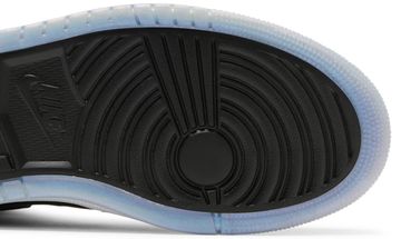 Foto do produto Tênis Air Jordan 1 Zoom Comfort Gold Laser