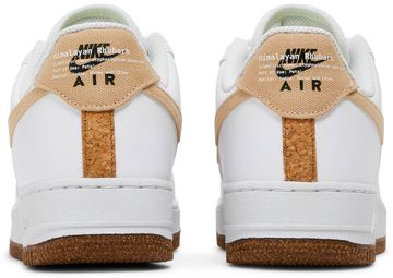 Foto do produto Tênis Nike Air Force 1 '07 LV8 Rhubarb
