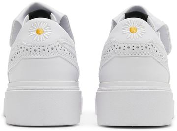 Foto do produto Tênis Nike G-Dragon x Kwondo 1 Triple White