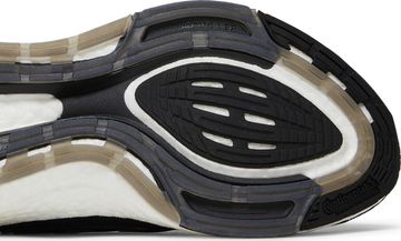 Foto do produto Tênis Adidas Ultraboost 22 Black White