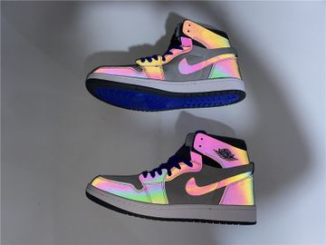 Foto do produto Tênis League of Legends x Air Jordan 1 Zoom Comfort World Championship 2020