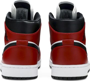 Foto do produto Tênis Air Jordan 1 Mid Chicago Black Toe (2020)