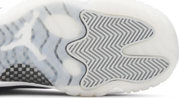 Foto do produto Tênis Air Jordan 11 Retro Jubilee 25th Anniversary