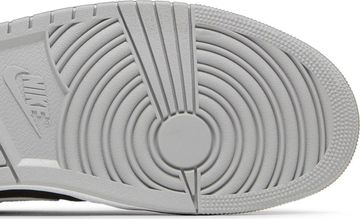 Foto do produto Tênis  Air Jordan 1 Mid SE Elephant Toe