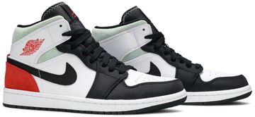 Foto do produto Tênis Air Jordan 1 Mid SE Red Black Toe