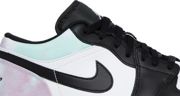 Foto do produto Tênis Air Jordan 1 Low Tie Dye