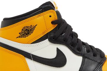 Foto do produto Tênis Air Jordan 1 Retro High OG Yellow Toe 