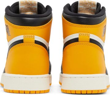 Foto do produto Tênis Air Jordan 1 Retro High OG Yellow Toe 