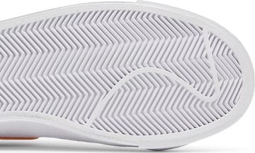 Foto do produto Tênis Nike Blazer Low 77 White Orange
