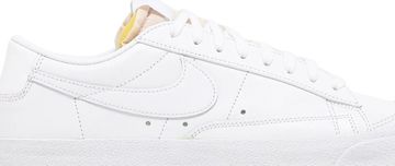 Foto do produto Tênis Nike Blazer Low 77 Triple White