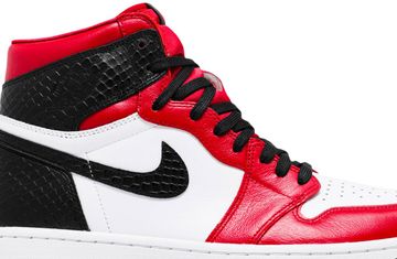Foto do produto Tênis Air Jordan 1 Retro High OG Satin Red