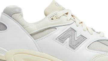 Foto do produto Tênis New Balance Teddy Santis x 990v2 Made in USA Sea Salt