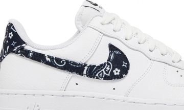 Foto do produto Tênis Nike Air Force 1 '07 Essentials Black Paisley