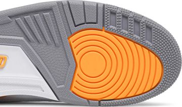 Foto do produto Tênis Air Jordan 3 Retro Laser Orange