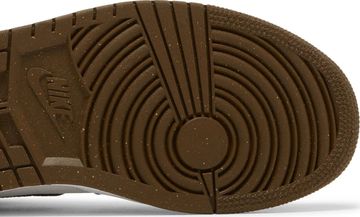 Foto do produto Tênis Air Jordan 1 Mid SE Olive Toe