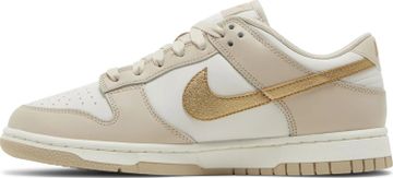 Foto do produto Tênis Nike Dunk Low Gold Swoosh