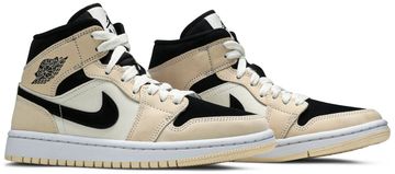 Foto do produto Tênis Air Jordan 1 Mid Barely Orange