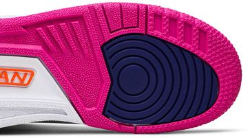 Foto do produto Tênis Air Jordan 3 Retro GG Barely Grape