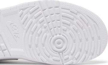 Foto do produto Tênis Air Jordan 1 Low SE White Crocodile