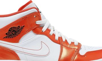 Foto do produto Tênis  Air Jordan 1 Mid SE Electro Orange