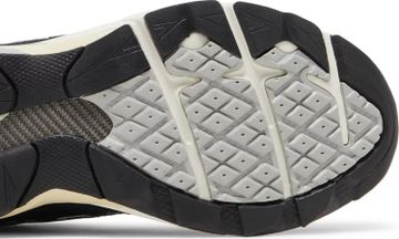 Foto do produto Tênis New Balance Teddy Santis x 990v3 Made in USA Navy