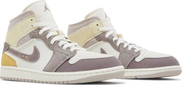 Foto do produto Tênis Air Jordan 1 Mid SE Craft Inside Out - Taupe Haze