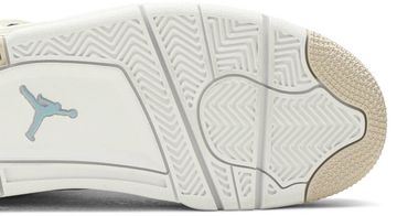 Foto do produto Tênis Air Jordan 4 Retro Linen
