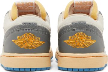 Foto do produto Tênis Air Jordan 1 Low SE Tokyo 96