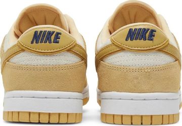 Foto do produto Tênis Nike Dunk Low Gold Suede