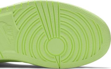 Foto do produto Tênis  Air Jordan 1 Retro High PRM Barely Volt