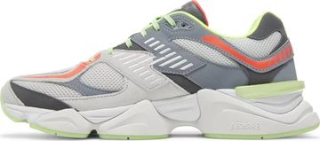 Foto do produto Tênis New Balance DTLR x 9060 Glow