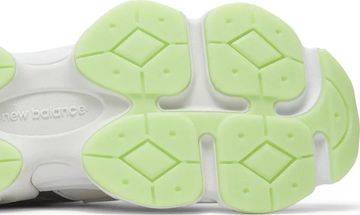 Foto do produto Tênis New Balance DTLR x 9060 Glow