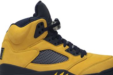 Foto do produto Tênis Air Jordan 5 Retro SP Michigan