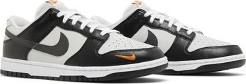 Foto do produto Tênis Nike Dunk Low Mini Swoosh - Black Total Orange