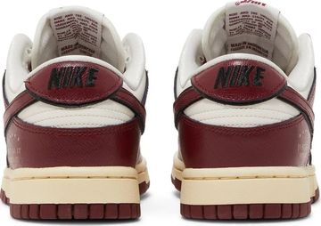 Foto do produto Tênis Nike Dunk Low SE Sisterhood - Team Red