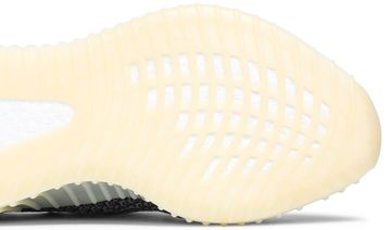 Foto do produto Tênis Adidas Yeezy Boost 350 V2 Carbon