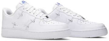 Foto do produto Tênis Nike Air Force 1 '07 LX Sisterhood - White Metallic Silver