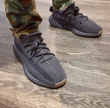Foto do produto Tênis Adidas Yeezy Boost 350 V2 Cinder Non-Reflective