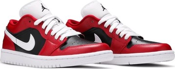 Foto do produto Tênis Air Jordan 1 Low Chicago Flip