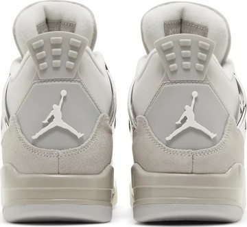 Foto do produto Tênis Air Jordan 4 Retro Frozen Moments