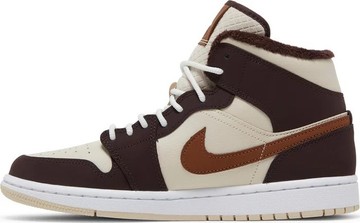 Foto do produto Tênis Air Jordan 1 Mid SE Cream Dark Chocolate