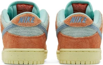 Foto do produto Tênis Nike Dunk Low SB Orange Emerald Rise