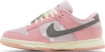 Foto do produto Tênis Nike Dunk Low LX Barbie