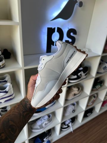 Foto do produto Tênis New Balance 327 White Moonbeam (PRONTA ENTREGA)