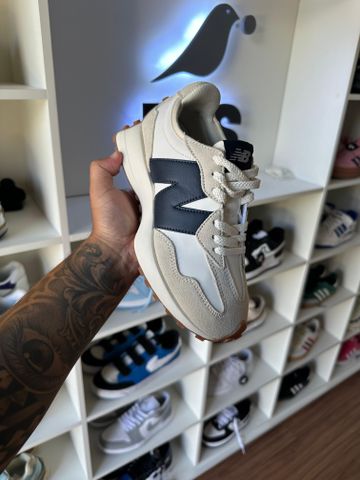 Foto do produto Tênis New Balance 327 Moonbeam Outerspace (PRONTA ENTREGA)