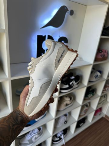 Foto do produto Tênis New Balance 327 Moonbeam Outerspace (PRONTA ENTREGA)