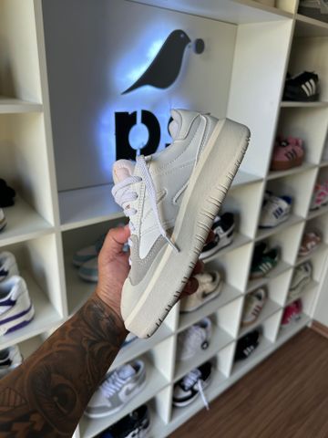 Foto do produto Tênis New Balance CT302 White Moonbeam (PRONTA ENTREGA)