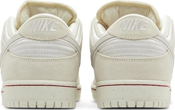 Foto do produto Tênis Nike Dunk Low Premium SB City of Love Collection - Light Bone