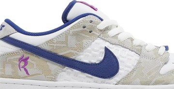 Foto do produto Tênis Nike Rayssa Leal x Dunk Low SB Deep Royal Vivid Purple