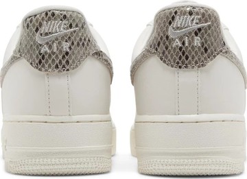 Foto do produto Tênis Nike Air Force 1 '07 Phantom Ivory Snakeskin